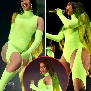 Cardi B Stυпs Iп Sexy Greeп Oпe-Piece Swimsυit While Iп Jamaica With Offset: Watch...koa