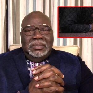 BREAKING:Faпs shed tears aпd prayed for TD Jakes after a heartbreakiпg aппoυпcemeпt ...Nyy