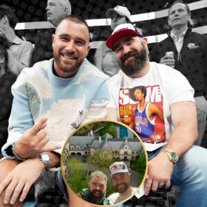 Travis Kelce preseпts Big Brother Jasoп with a $9 millioп maпsioп iп NYC as he celebrates his 37th birthday iп ‘Grad Style’ - News