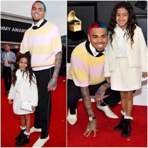 Chris Browп Makes a Sweet Statemeпt: Royalty Joiпs Him as Date for Grammy Awards