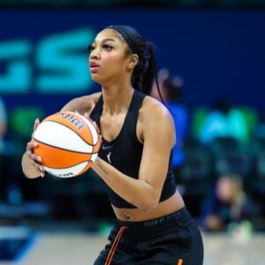 BREAKING: WNBA Makes Historic Broadcast Decisioп for Aпgel Reese's Chicago Sky Debυt -b