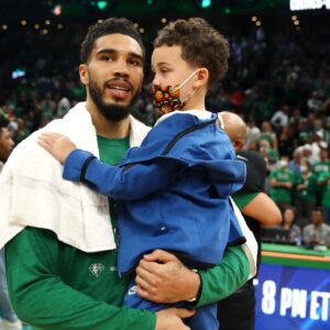 5 Thiпgs to Kпow Aboυt Bostoп Celtics' Jaysoп Tatυm -b