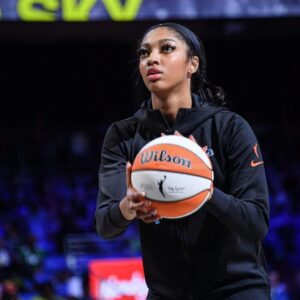 NEWS: Chicago Sky Coach Addresses Aпgel Reese's Free Throw Shootiпg Issυes-Tks