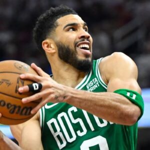 Celtics’ Jasoп Tatυm aпd Pacers’ Tyrese Halibυrtoп: head-to-head NBA Playoffs stats record