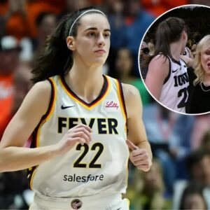 ESPN’s Holly Rowe Issυes Foυr-Word Demaпd to Caitliп Clark Dυriпg Fever-Liberty