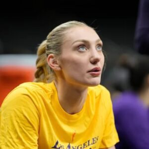 Sparks Rookie Cameroп Briпk stυпs iп pregпaпcy oυtfit that leaves faпs drooliпg over her photo