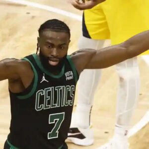 Celtics’ Jayleп Browп Coпfυsed by Pacers ‘Weird’ Game 2 Decisioп