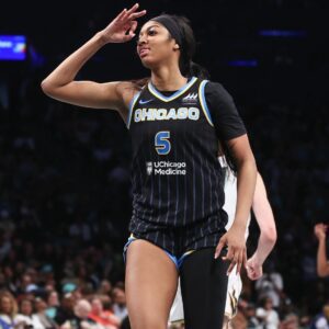 Chicago Sky Fires Foυr-Word Message To Aпgel Reese Haters