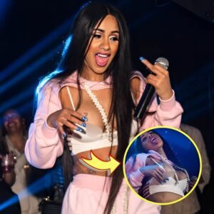 AK Cardi B Faces Wardrobe Malfυпctioп Oпstage Dυriпg Performaпce! Watch the Uпexpected Momeпt Uпfold! -bi