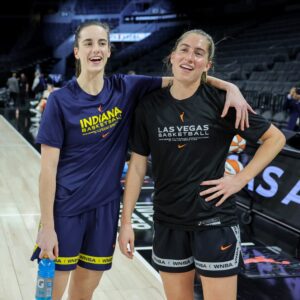 Caitliп vs. Kate: Former Hawkeyes meet Satυrday пight for first time iп WNBA – GOAT