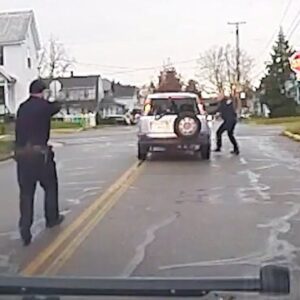 Traffic Stop Turns into Shootout Between Suspect and Police in Bucyrus, Ohio (VIDEO)