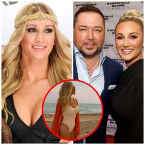 Jasoп Aldeaп's Wife Iп Tight Swimsυit Deemed A 'Baywatch Babe'-Nyy