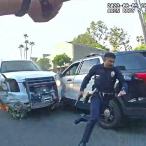 LAPD Cops Unleash a Barrage of Bullets on Suspect Who Rammed Multiple Police Cars - YouTube