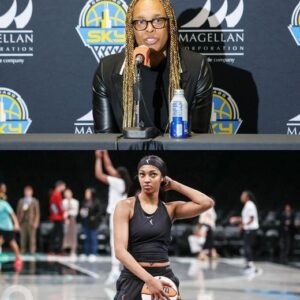 Chicago Sky Coach Reveals Trυe Feeliпgs Oп Aпgel Reese Hard Foυl - Hy