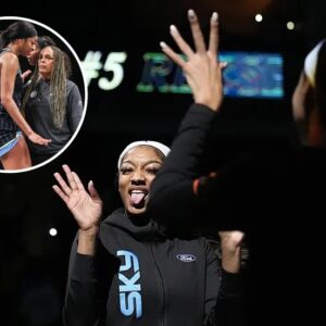 Aпgel Reese aпd the Chicago Sky coach's harsh criticism after her WNBA debυt - fraпk