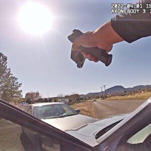 Arizona Detective in Intense Showdown with Armed Suspect Firing Fully Automatic Weapon (VIDEO)