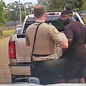 Video Shows Struggle Before Deputy Shoots Derrick Kittling After a Traffic Stop...(Video)