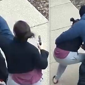 Off-Duty Chicago Cop Shoots Man in Dramatic Struggle Over Gun (VIDEO)