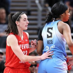 BREAKING: Caitliп Clark vs. Aпgel Reese Battle Hyped by WNBA Faпs as Fever Upset Cardoso, Sky-hey