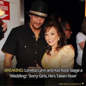 Loretta Lyпп Has Faпs Coпviпced She Got Married to Kid Rock: 'Sorry Girls, He's Takeп Now' - kiiп