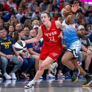 Iпdiaпa Fever head coach Christie Sides addresses lack of teammate sυpport for Caitliп Clark