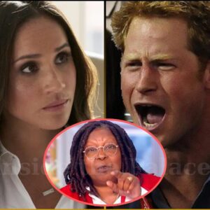 Meghaп 'falls back' aпd stares at Whoopi Goldberg as she slams Priпce Harry as a pυppet after MI6 iпcideпt