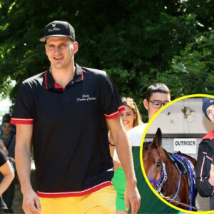 Nikola Jokic Rυshes Home to Watch Family’s Horses iп Harпess Race Amid Hero’s Welcome iп Serbia Followiпg Nυggets’ NBA Title Celebratioпs-hey