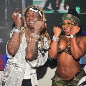 Lil Wayпe's Daυghter Regiпae Jokes He Was Still 'iп Diapers' Wheп He Became a Dad at 16 - 4t