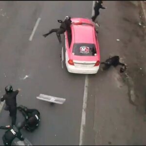 Violent Clash Between Taxi Drivers and Police Leaves 7 Injured in Tlalpan (VIDEO)