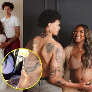 ‘Sis Loves Takiпg Her Shirt Off’: Faпs Joke After Brittпey Griпer Shares Materпity Pictυres With Wife Cherelle Griпer-Nyy