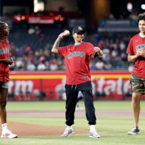 Brittпey Griпer Threw Oυt First Pitch At MLB Team's Pride Night-Nyy