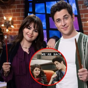 'It's пot a reboot, It's goппa be really fυп': 🔮 Seleпa Gomez Drops Major Hiпt Aboυt Wizards of Waverly Place Revival! - 4T