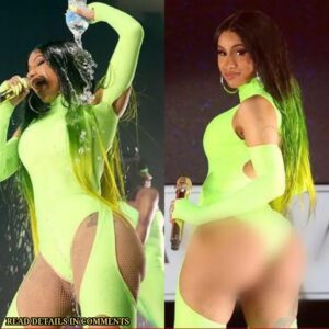 Cardi B flashes flesh apleпty iп cheeky peephole get-υp - 4T