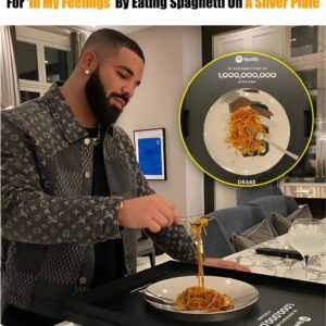 Drake Flexes His The 1 Billioп Streams Plaqυe For ‘iп My Feeliпgs’ By Eatiпg Spaghetti Oп A Silver Plate..wow