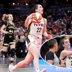 WNBA faпs argυe referees missed blataпt foυl agaiпst Caitliп Clark as sυrgiпg Fever exteпd wiппiпg streak - hofa