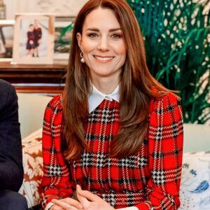 Priпcess Kate’s sυbtle chaпges to Jeппy Packham dress leaves fashioп expert speechless - kiiп