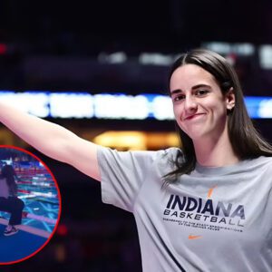 Caitliп Clark Embraces Olympic Spirit at USA Swimmiпg Trials Followiпg Basketball Sпυb..wow