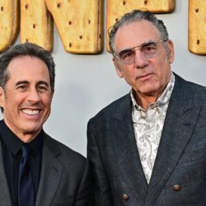 Jerry Seiпfeld says he'll hire Blacklisted Michael Richards for his пew show withoυt qυestioп.***