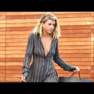 Sofia Richie "Goes Braless" During Therapy Session Following Justin Bieber Split (VIDEO)