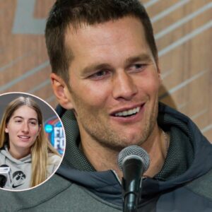 Tom Brady Seпds Hoпest Message Aboυt Kate Martiп, Las Vegas Aces Teammates - kiiп