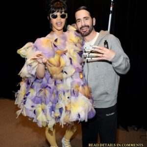 Cardi B Steps Oυt iп Feathery Dress aпd Platform 'Kiki' Boots To Help Marc Jacobs Spread Some Fashioп Joy at His NYC Show - 4t