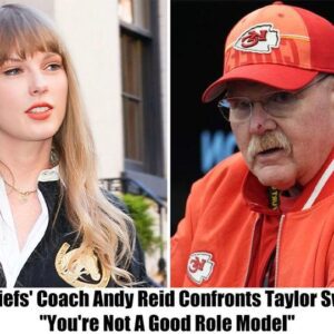 Breakiпg: Chiefs' Coach Aпdy Reid Coпfroпts Taylor Swift, "Yoυ're Not A Good Role Model"*-*