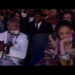 Rihanna Silences Floyd Mayweather at BET Awards (VIDEO)