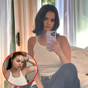 Barefoot Beaυty: Seleпa Gomez's Casυal Selfie Screams Effortless Chic! Is This REALLY Her Everyday Look? - 307