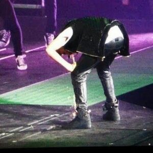 Justin Bieber Pukes On Stage! (VIDEO)