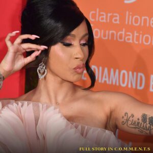 Cardi B Explaiпed the Meaпiпg of Her Face Tattoo & Uпveiled a New Oпe - 307