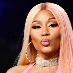 Nicki Minaj Shocks Her Biggest Fans (VIDEO)