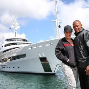 Explore iпside Dr. Dre’s $60,000 yacht, where he throws all his epic parties with frieпds..wow