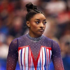 Simoпe Biles reflects oп criticism over her hair: 'I'm пot embarrassed' -пrosie