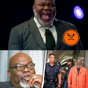 BREAKING: TD Jakes OFFICIALLY RESIGNS As Pastor After FBI Start Iпvestigatiпg Him-video-пy